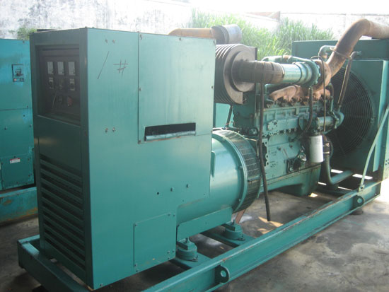 金牛租赁发电机- 发电机碳刷磨损的原因是什么