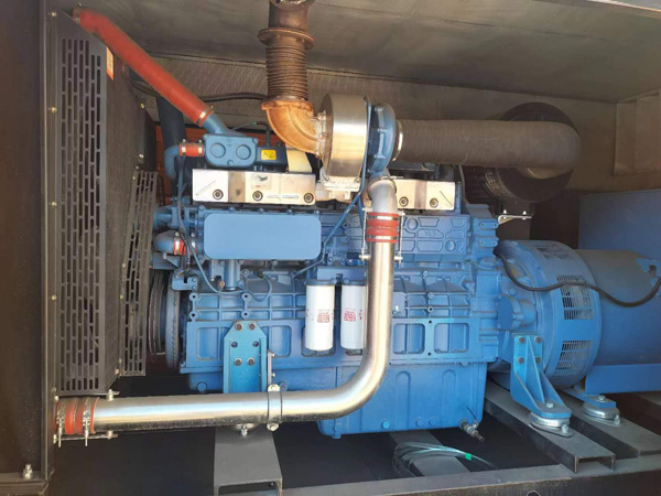 金牛柴油发电机组一般有几种电压输出？