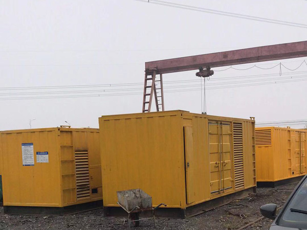 金牛100kw柴油发电机组每小时油耗？