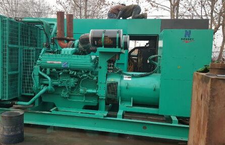 金牛发电机组如何判断水冷式机油散热器内部是否需要清洗？